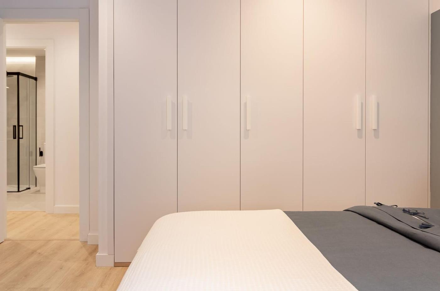 Room4You By Asturias Holidays Овьедо Экстерьер фото
